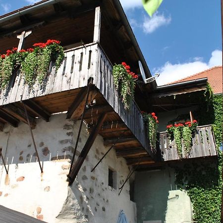 Hotel-Pension Schwarzer Adler Nabburg Bagian luar foto